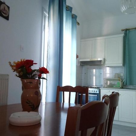 Vacation House In Stroggili Agios Ioannis Peristerion Exterior foto
