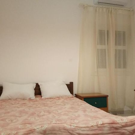 Vacation House In Stroggili Agios Ioannis Peristerion Exterior foto